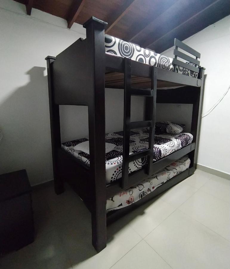 Apartamentos Excelente Ubicacion Medellín Zewnętrze zdjęcie