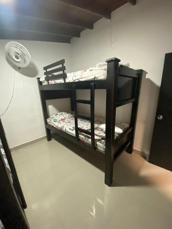 Apartamentos Excelente Ubicacion Medellín Zewnętrze zdjęcie