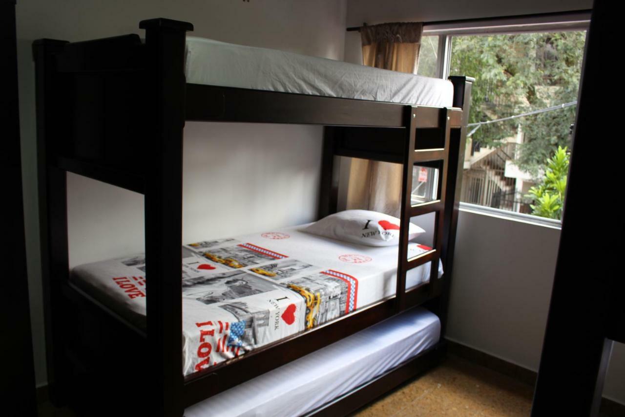 Apartamentos Excelente Ubicacion Medellín Zewnętrze zdjęcie